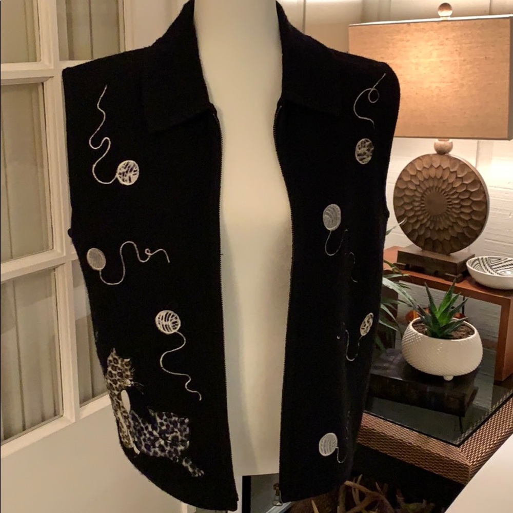Lisa International Wool Vest w/ cat theme Size M